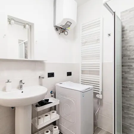 Olimpia Via Vitani - The House Of Travelers Apartment